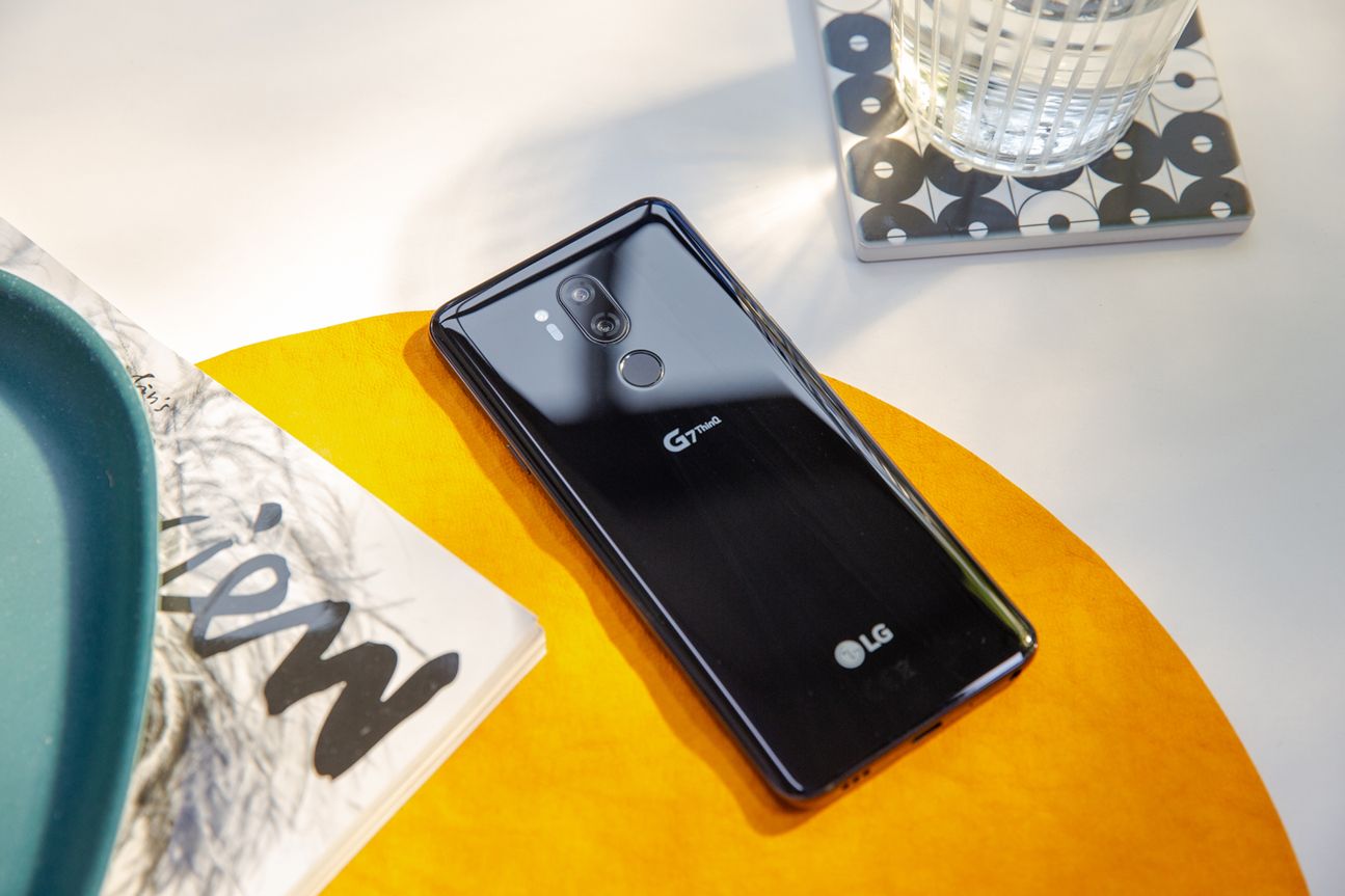 LG G7 ThingQ LG G7 ThingQ