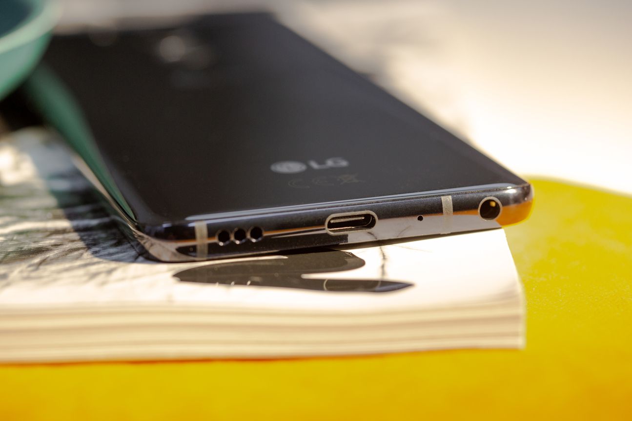 LG G7 ThingQ LG G7 ThingQ