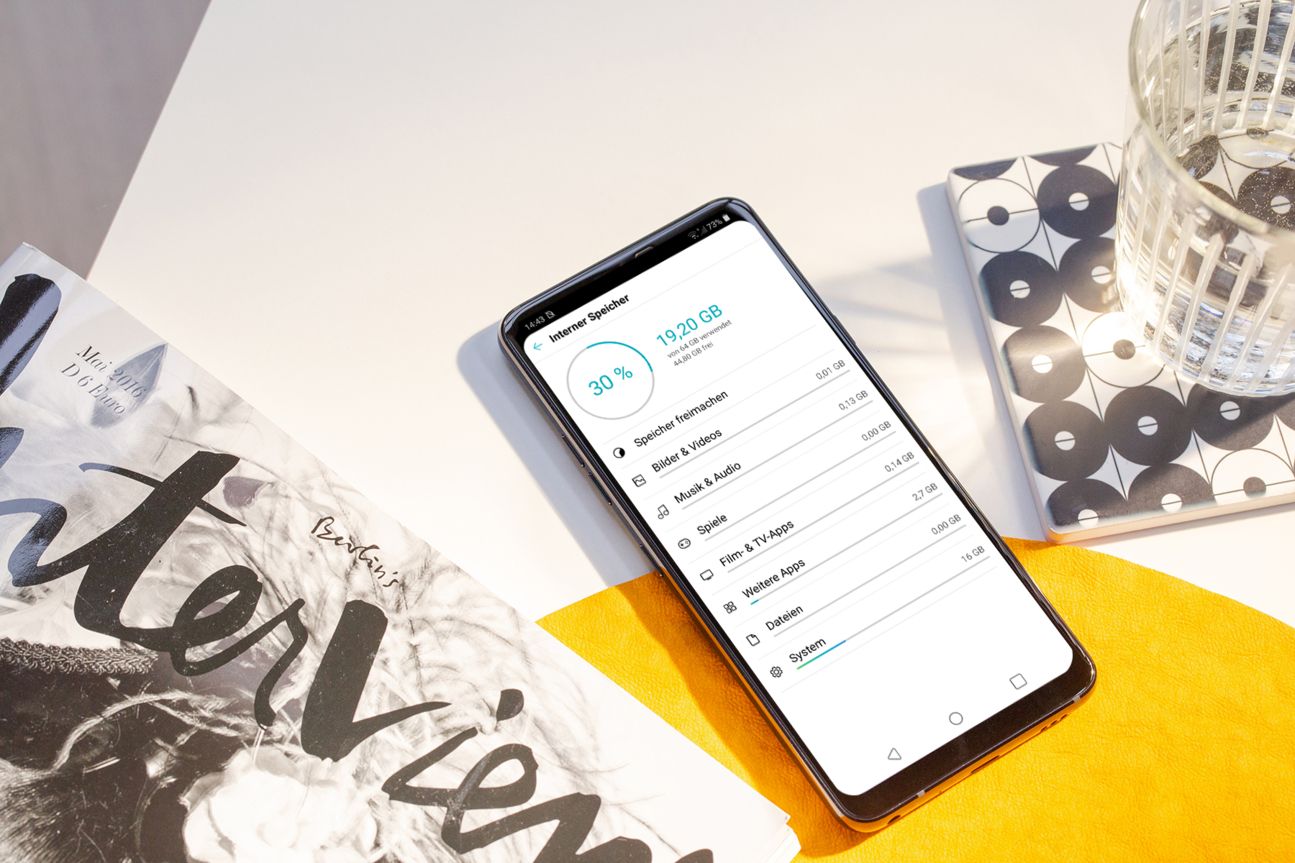LG G7 ThinQ LG G7 ThinQ