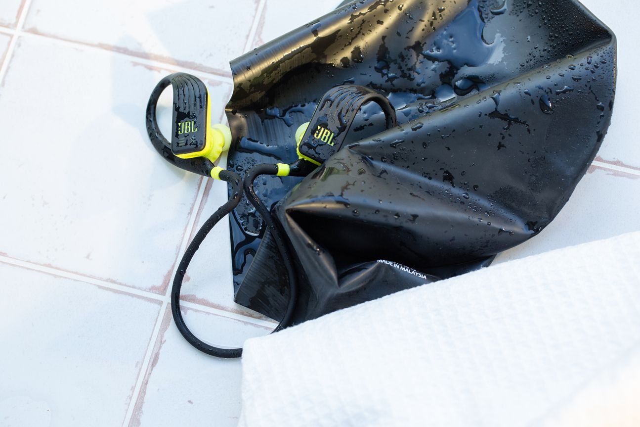 Für Krauler sind die JBL Endurance Dive leider nur bedingt geeignet.