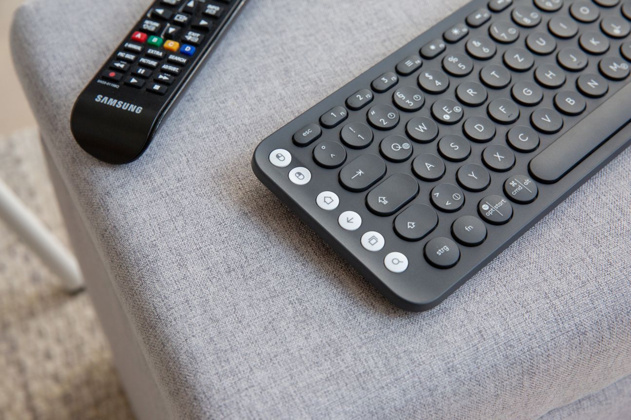 Logitech TV K600 Sondertasten der Logitech K600 in der Nahaufnahme.