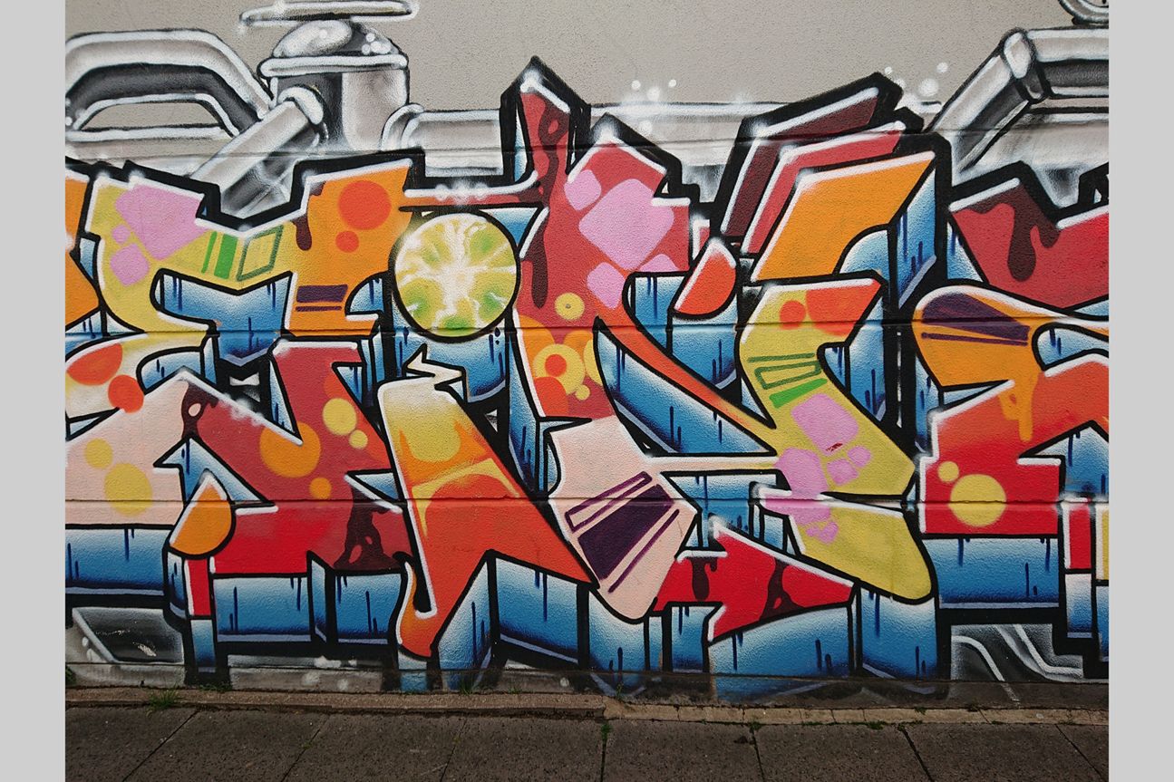 Sony Xperia XZ3 Graffito auf Mauer
