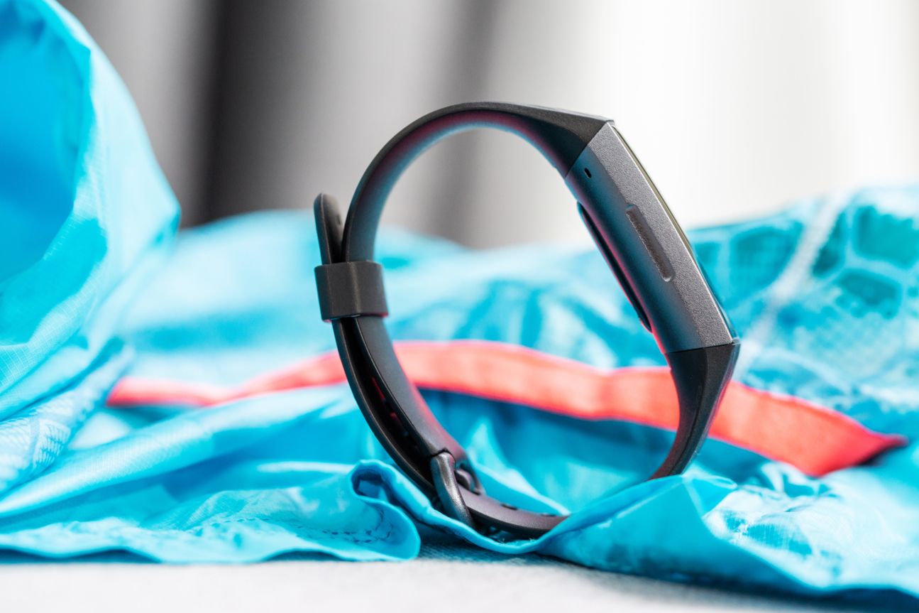 Fitbit Charge 3 Fitbit Charge 3
