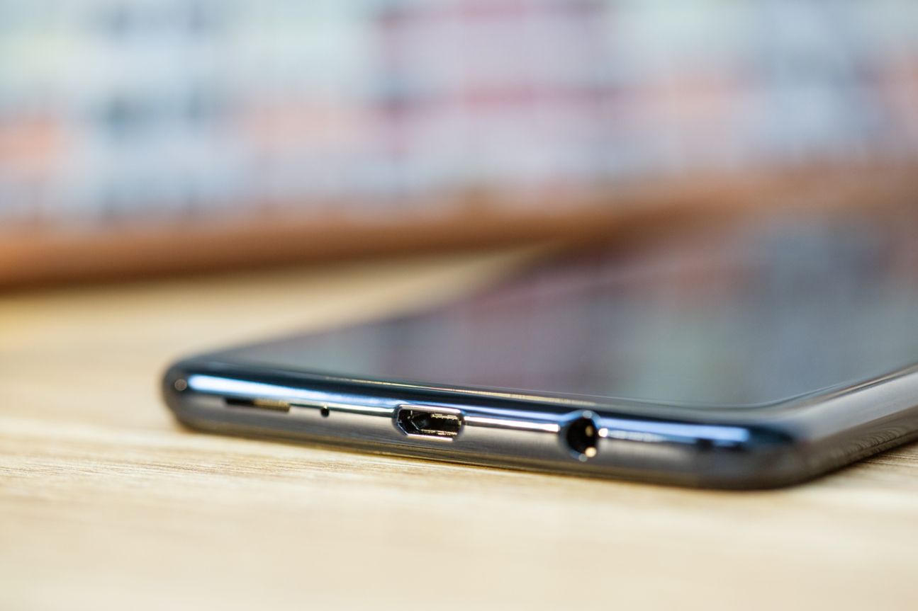 Samsung Galaxy A7 (2018) Samsung Galaxy A7 (2018)