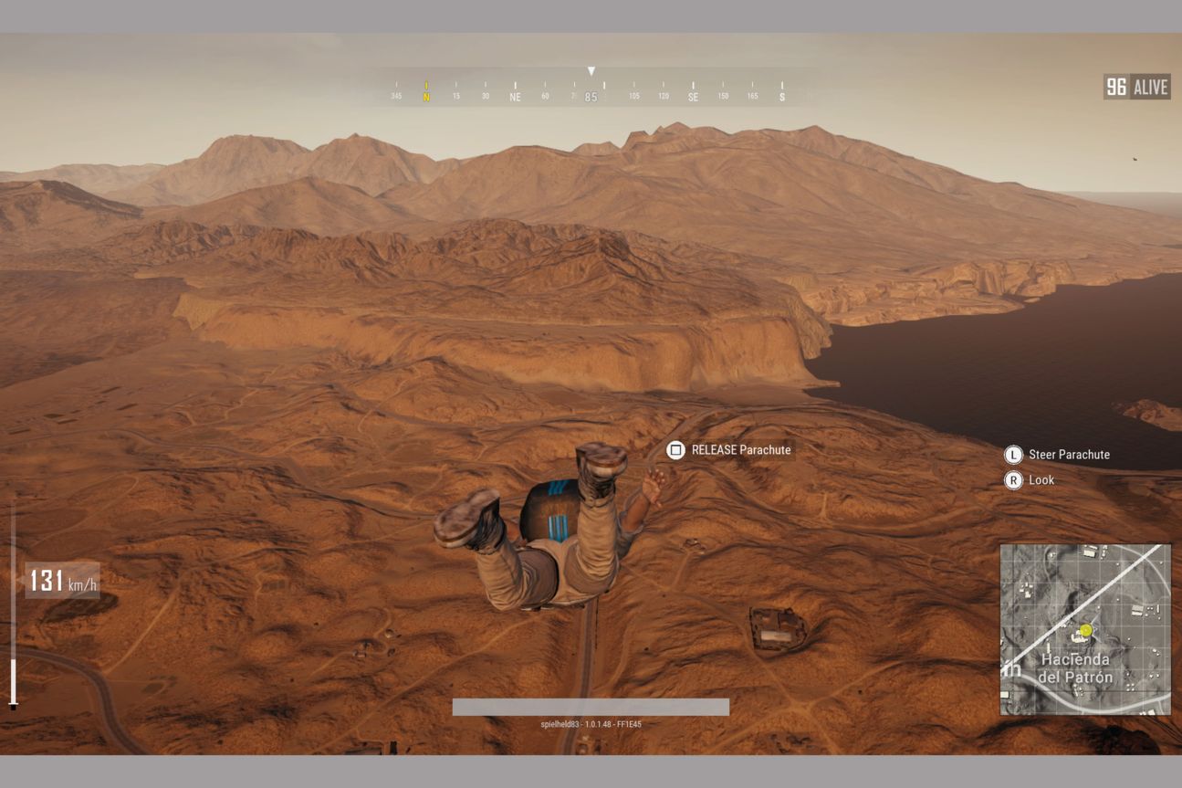 Nicht schön: PUBG hat auf der PS4 mit Pop-Ups zu kämpfen. Oft erscheinen Objekte erst unmittelbar vor einem. Beim Absprung wirkt die Karte oft wüstenleer.