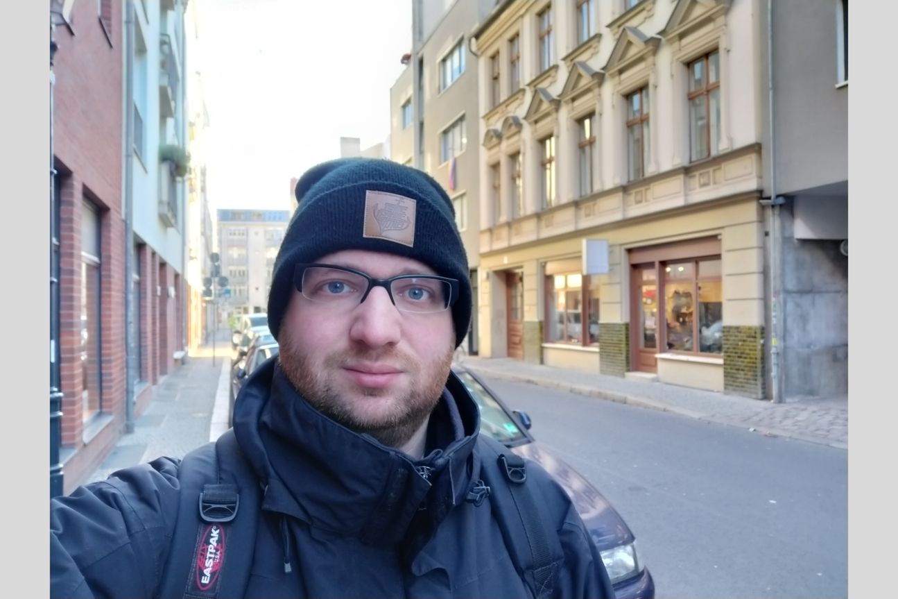 selfie-hdr1 selfie-hdr1
