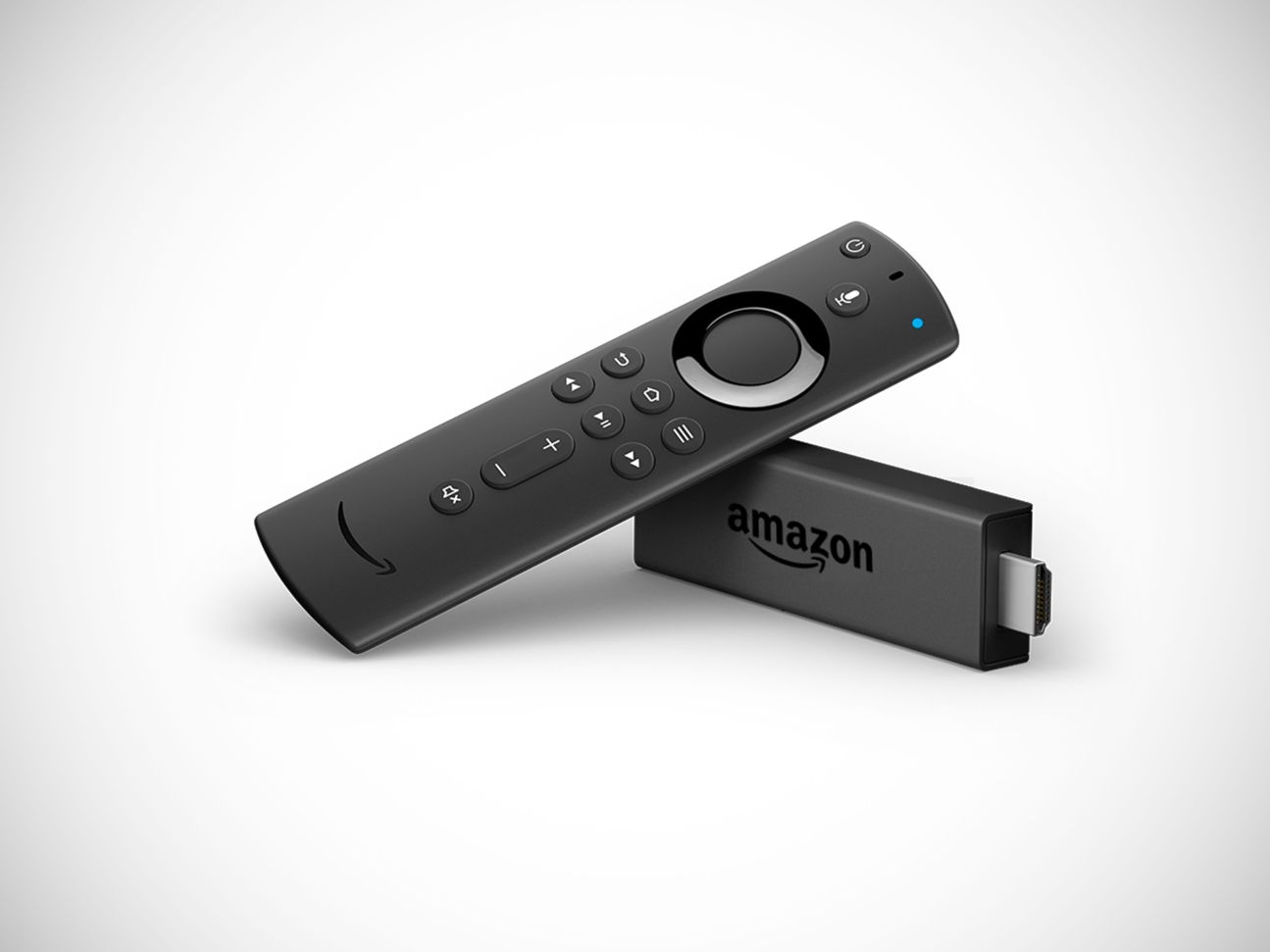 Die Amazon Alexa Sprachfernbedienung lehnt auf dem Amazon Fire TV Stick.