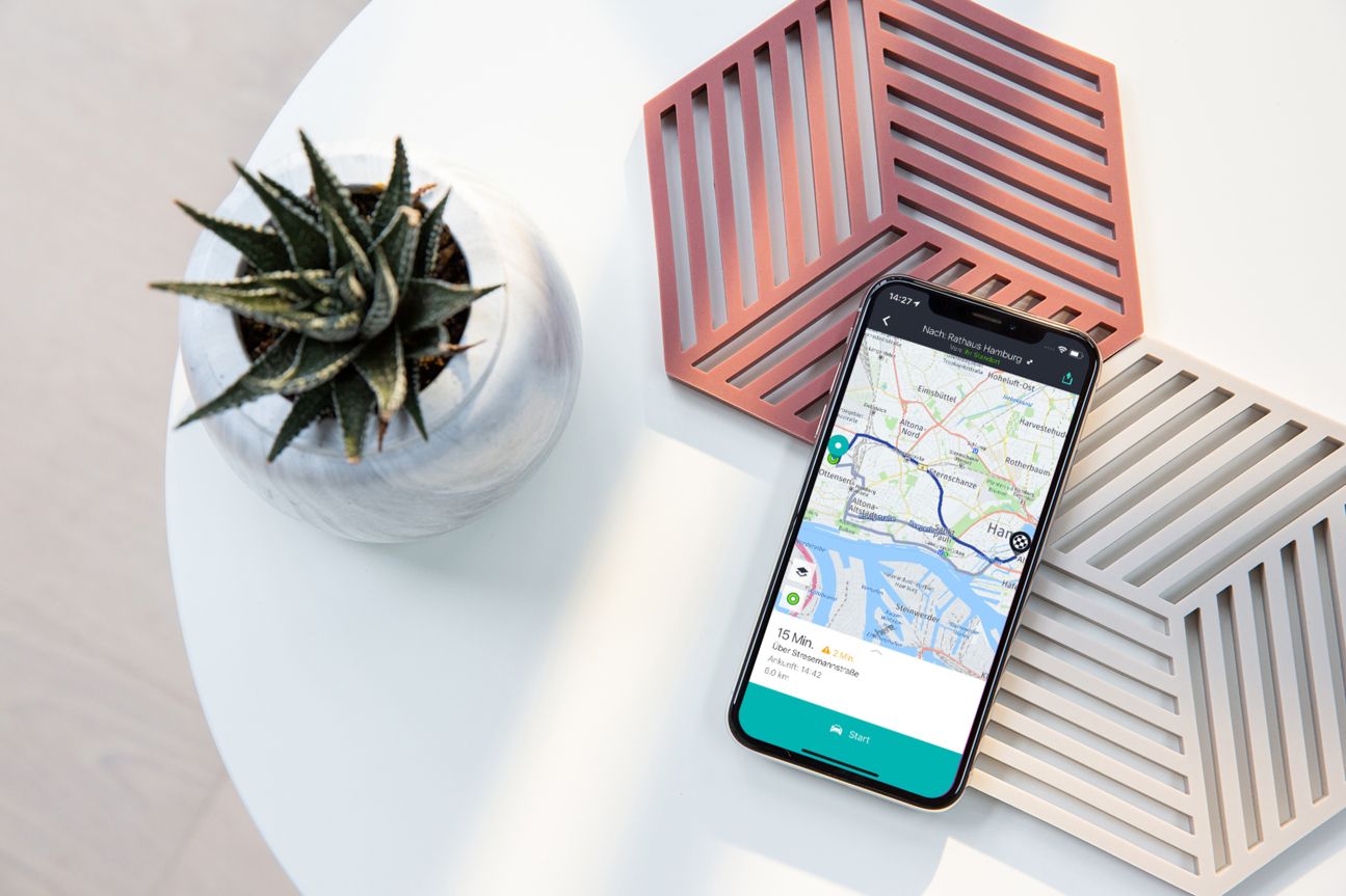 Here WeGo gehörte früher zu Nokia, ist inzwischen aber eigenständig.