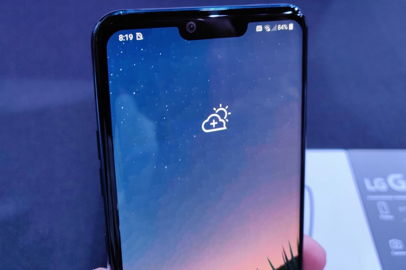 LG-G8-ThinQ-Notch Smartphone in Nahaufnahme