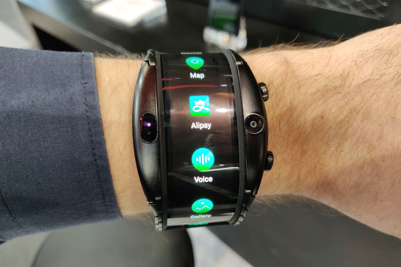 Nubia Alpha Smartwatch