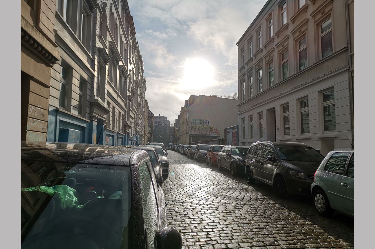 Kameravergleich LG V40 und Huawei Mate 20 Pro Straßenzug