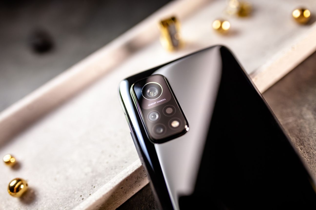Auf High-End-Features wie eine 108 MP-Kamera müsst ihr beim Mi 10T Pro nicht verzichten