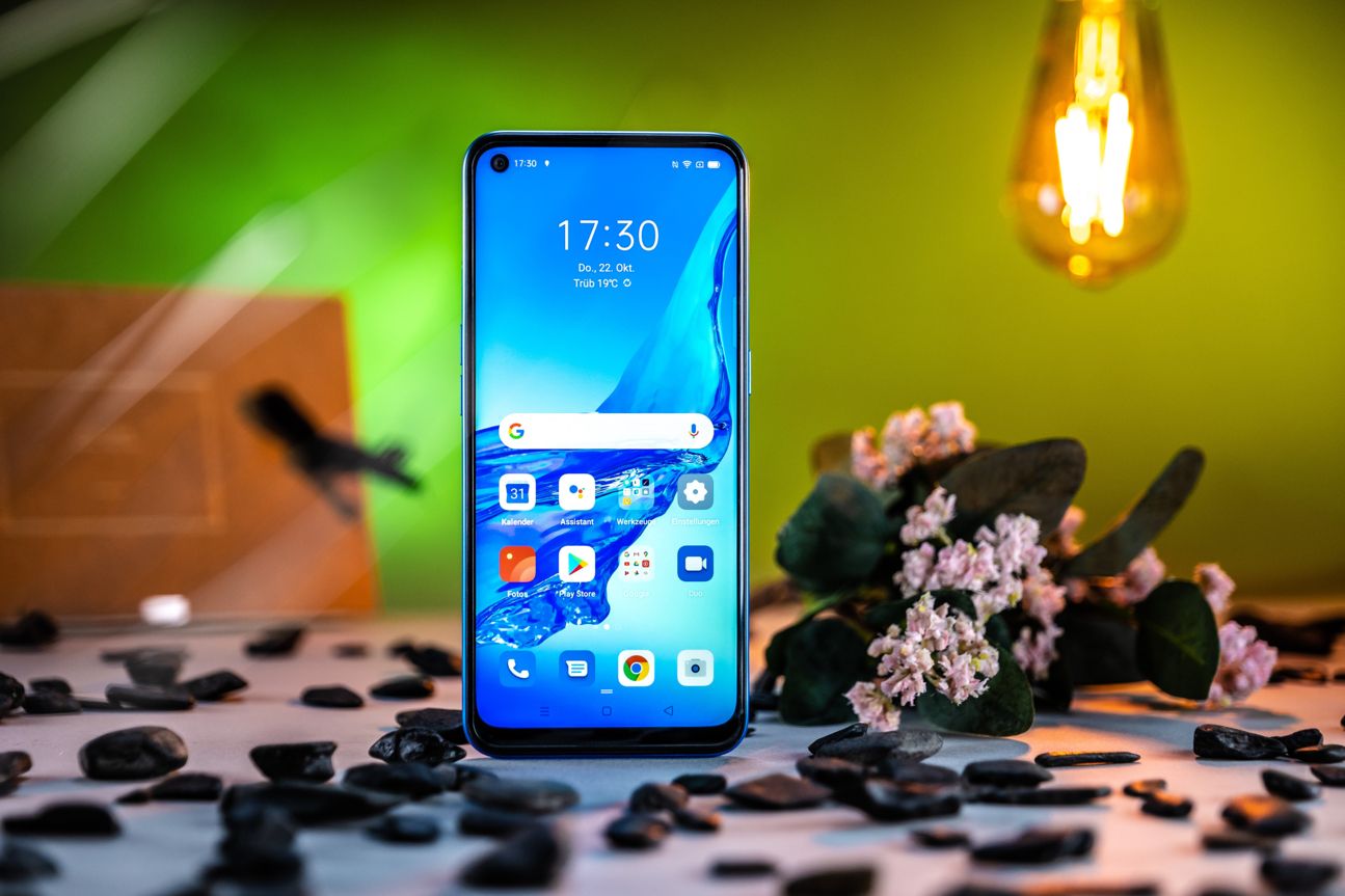 Oppo A53S Produktfoto CURVED 003 Vorderseite des eingeschalteten Oppo A53s