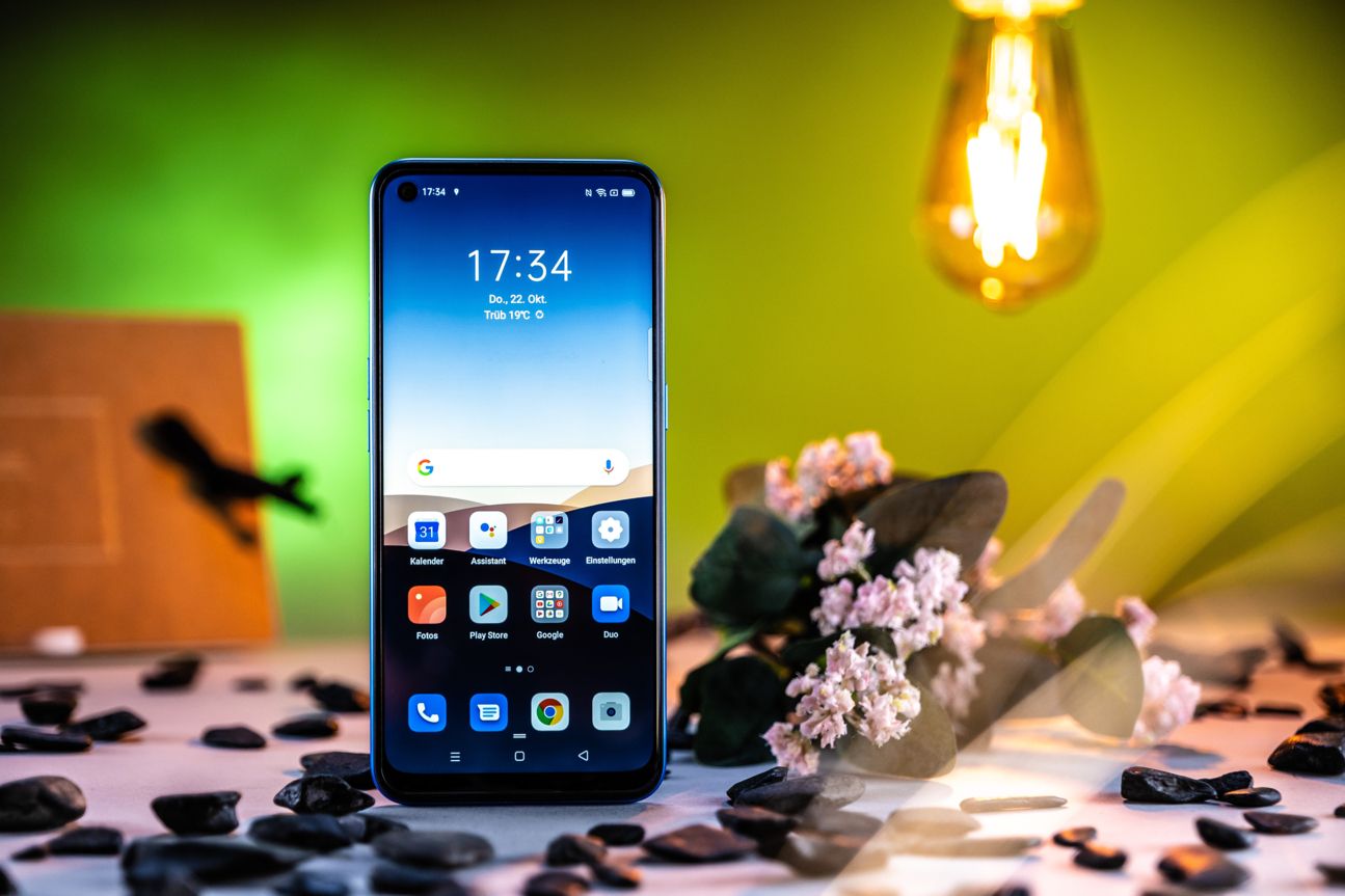 Großaufnahme der Vorderseite vom Oppo A53s