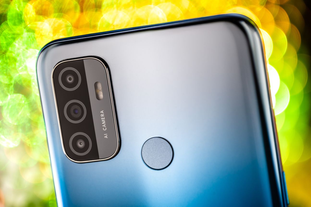 Oppo A53S Produktfoto CURVED 010 Nahaufnahme der Hauptkamera im Oppo A53s