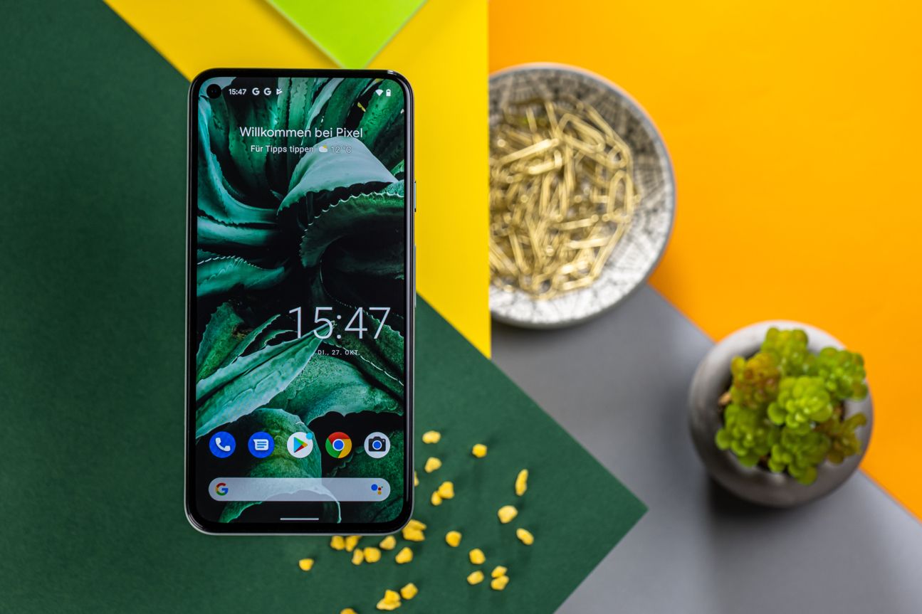 Google Pixel 5 Front Google Pixel 5