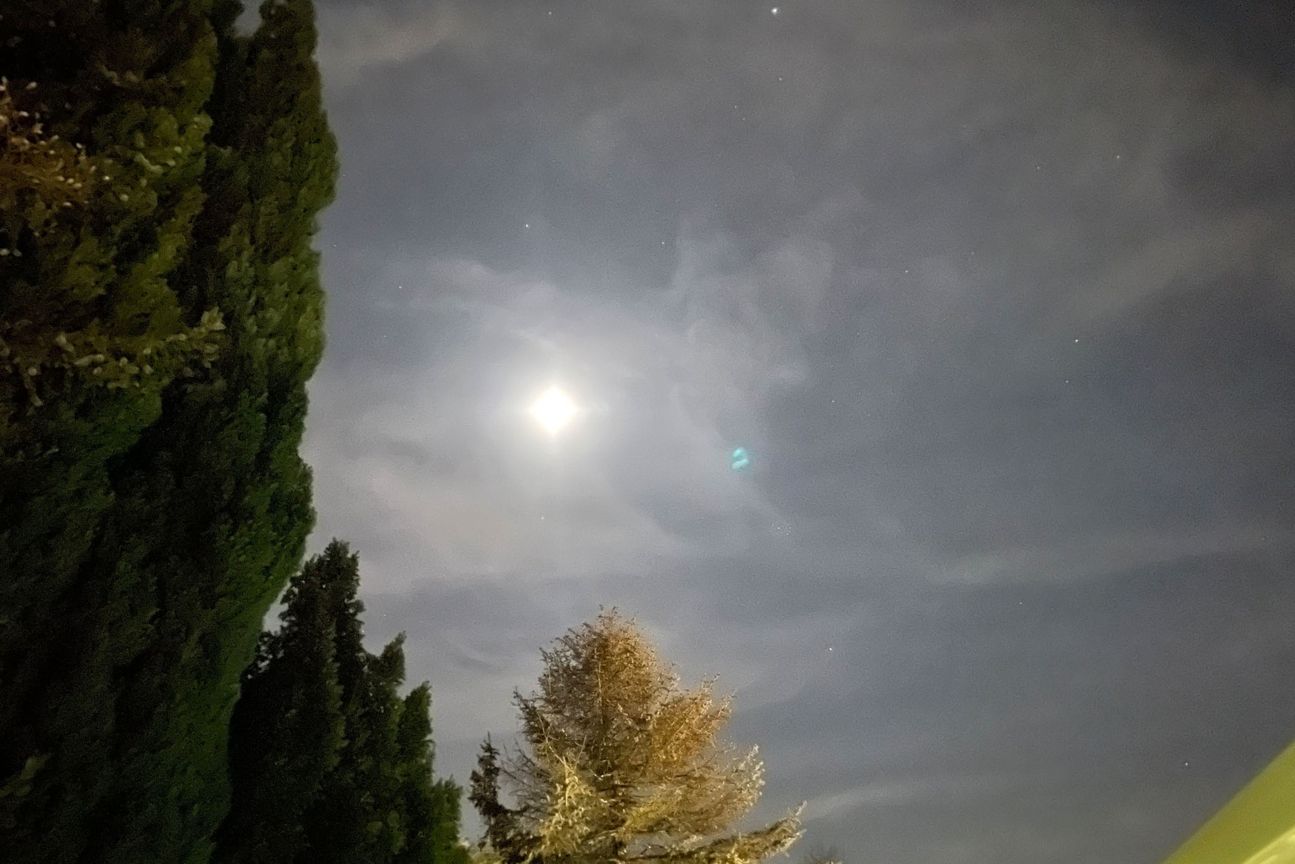 iPhone 12 mini Lens Flares 2 iPhone 12 mini Lens Flares 2