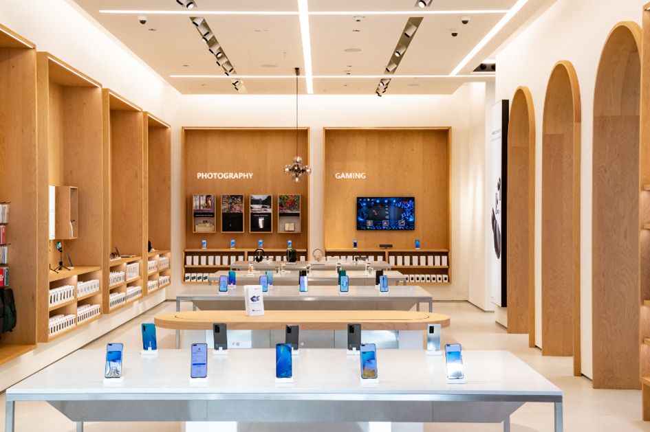 Huawei Flagship Store Berlin innen Huawei Flagship Store Berlin innen