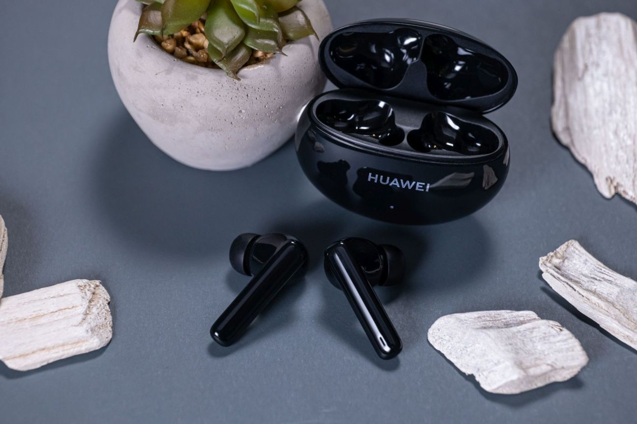 huawei-freebuds-4i-buds Huawei FreeBuds 4i