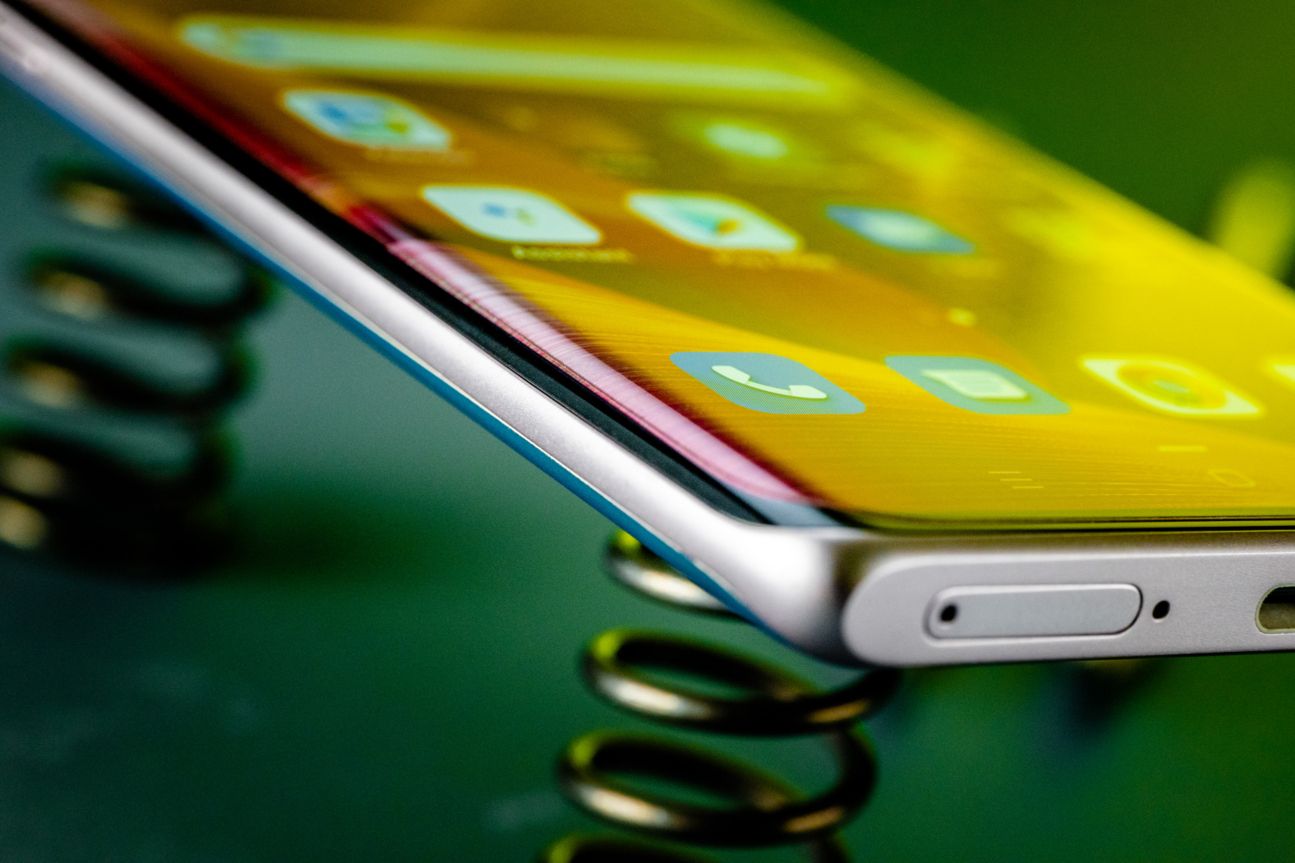 OPPO-Find-X3-Neo-Design OPPO Find X3 Neo Design