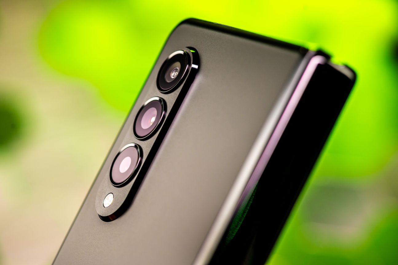 samsung-galaxy-z-fold-3-test-kamera-aussparrung Samsung Galaxy Z Fold3 Kamera