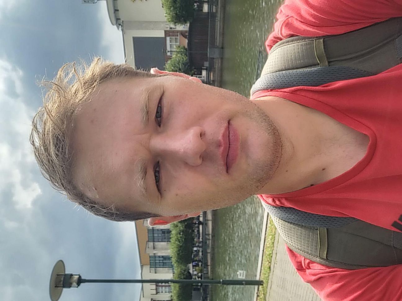 samsung-galaxy-z-fold-3-test-selfie-udp samsung-galaxy-z-fold-3-test-selfie-udp