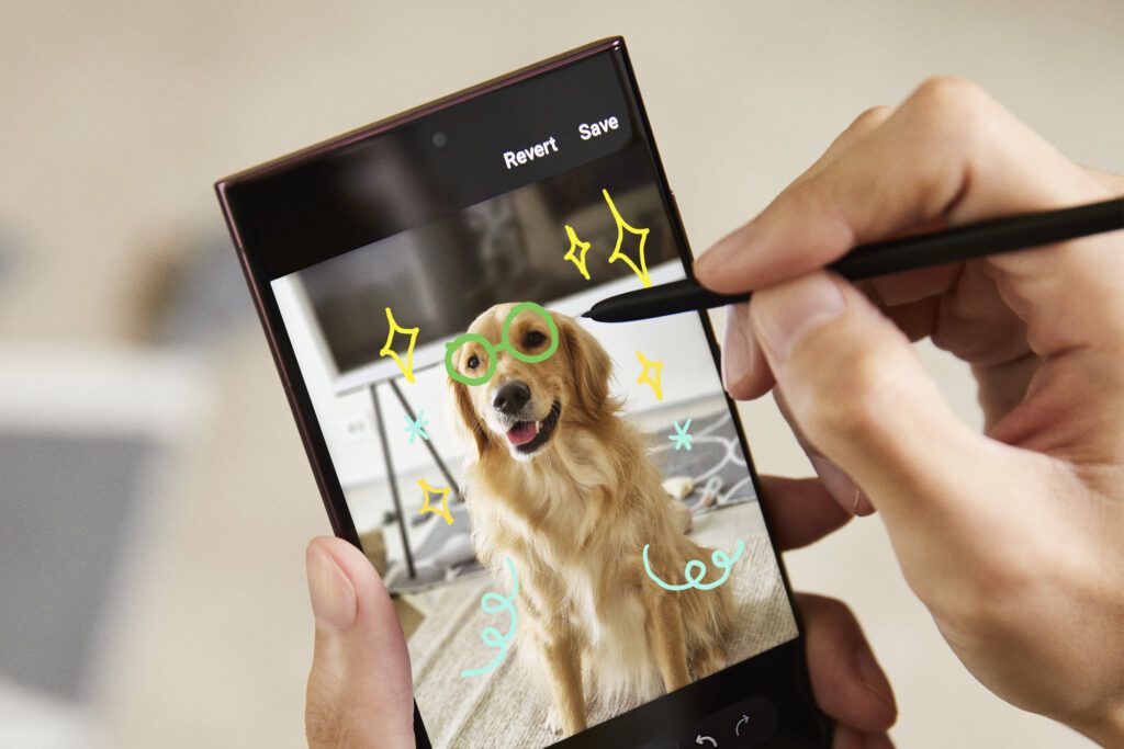 Galaxy S22 Ultra mit S Pen malen Galaxy S22 Ultra mit S Pen malen