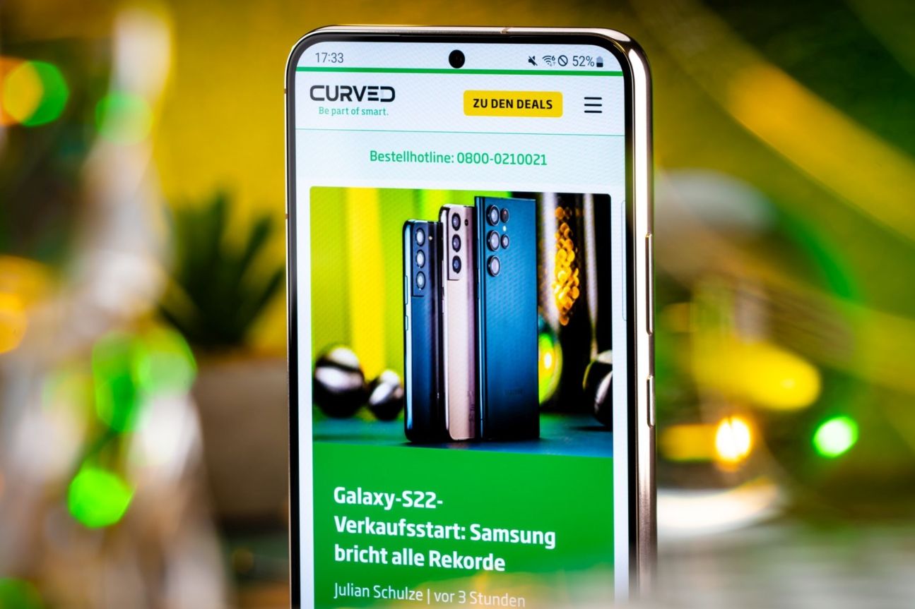 samsung-galaxy-s22-plus-display samsung-galaxy-s22-plus-display
