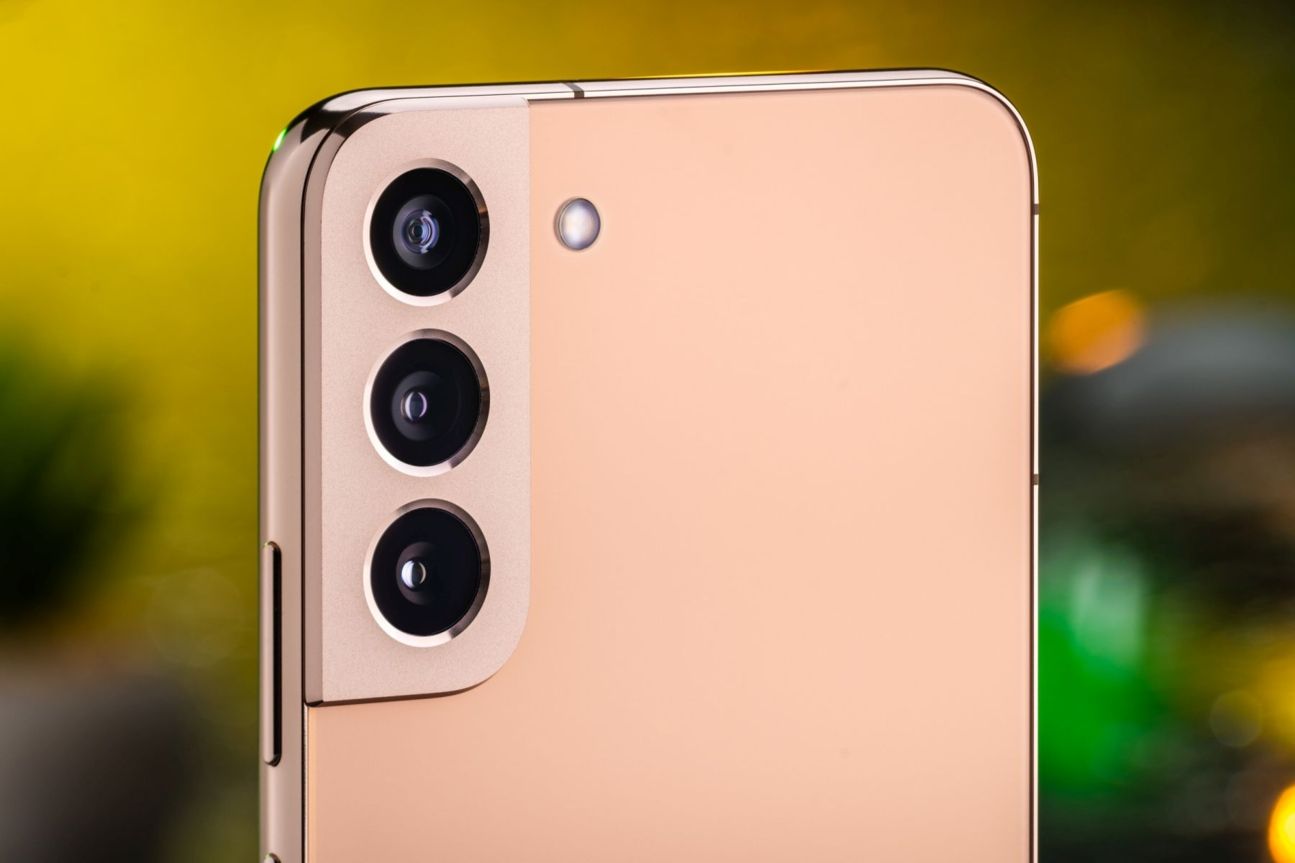 samsung-galaxy-s22-plus-kamera-rueckseite-nah samsung-galaxy-s22-plus-kamera-rueckseite-nah