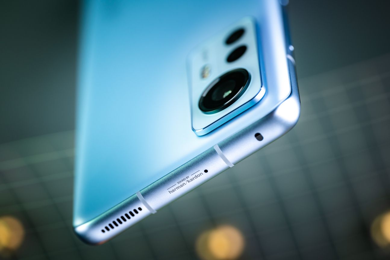 xiaomi-12-kante Xiaomi 12 von oben