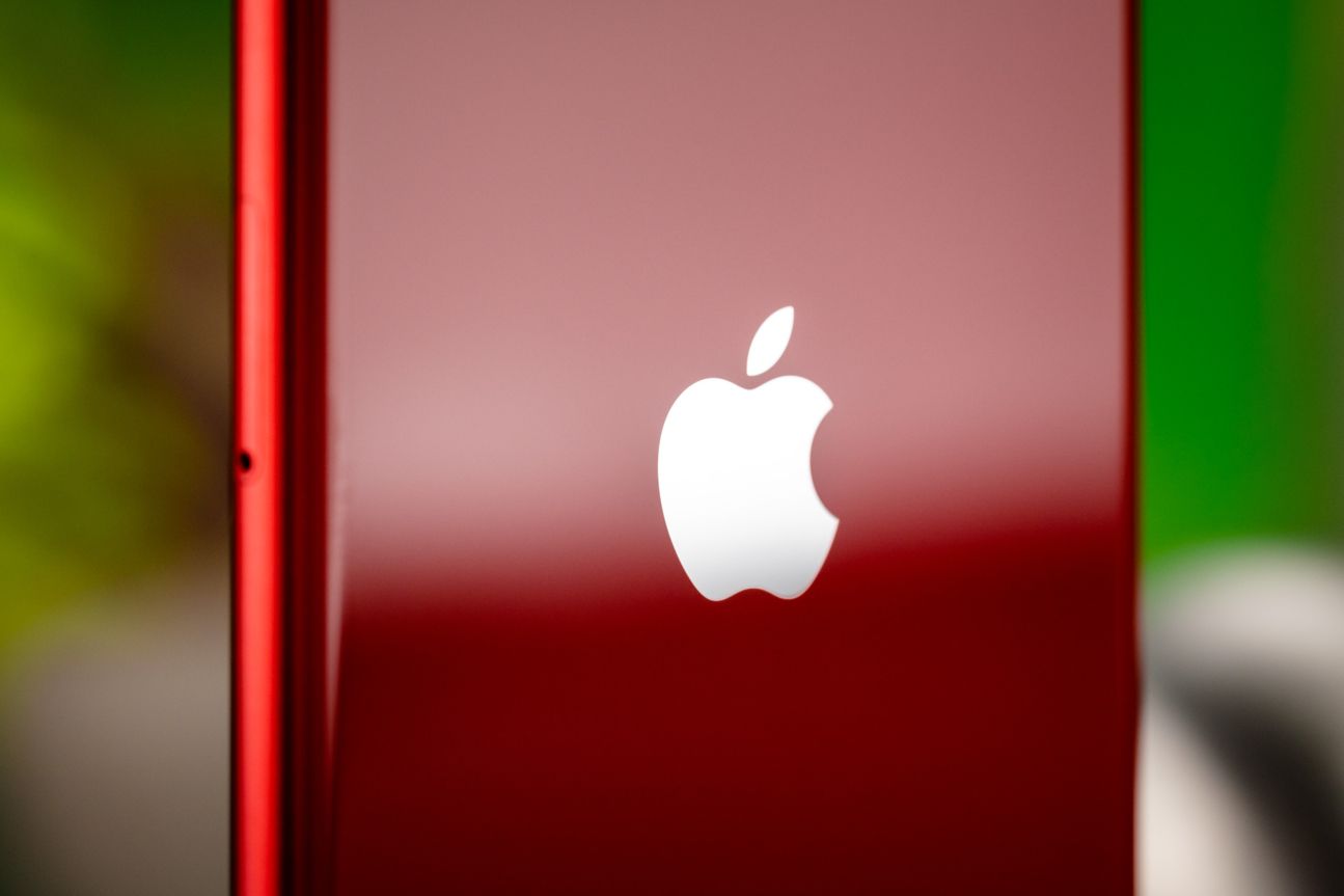 iphone-se-3-test-apple-logo iPhone SE 3 Test Apple-Logo