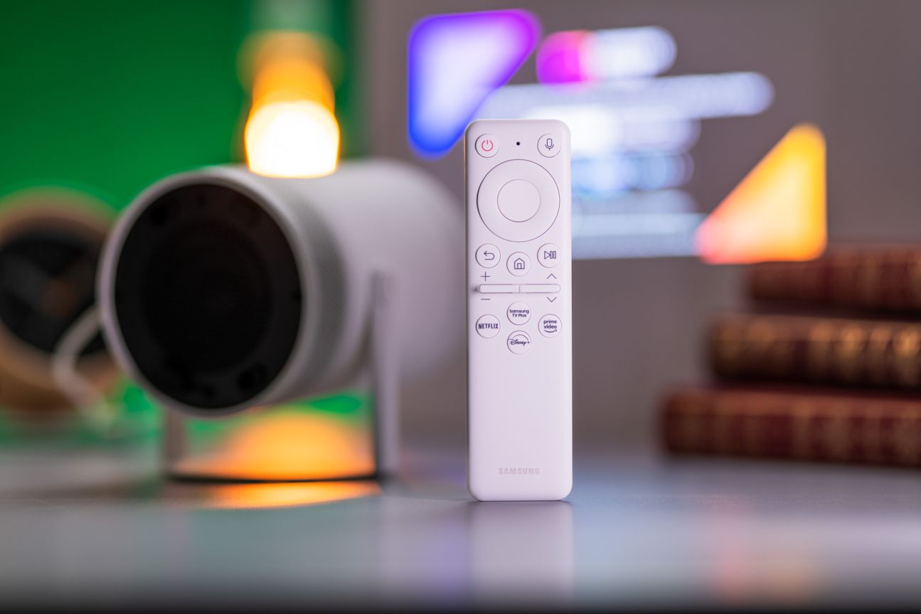 samsung-freestyle-fernbedienung Samsung Freestyle mit Fernbedienung