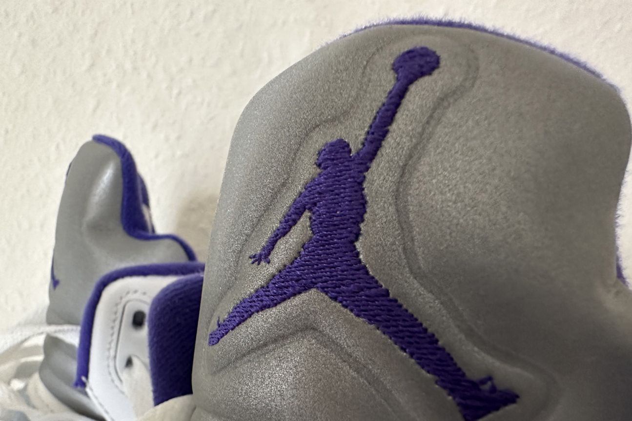 iPhone 14 Pro Max Makro Jordan Logo iPhone 14 Pro Max Makro Jordan Logo