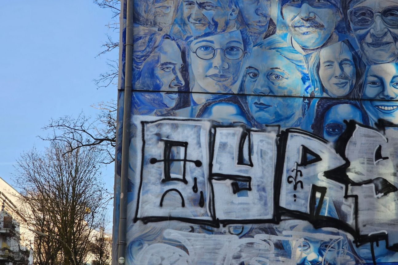 galaxy-s23-ultra-tele-3x galaxy-s23-ultra-tele-3x