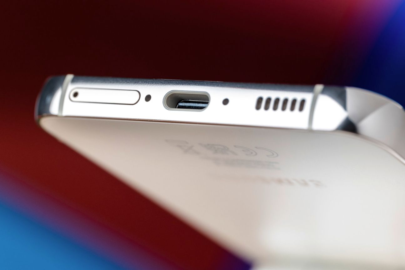 samsung-galaxy-s23-ladeanschluss Samsung Galaxy S23 Ladeanschluss