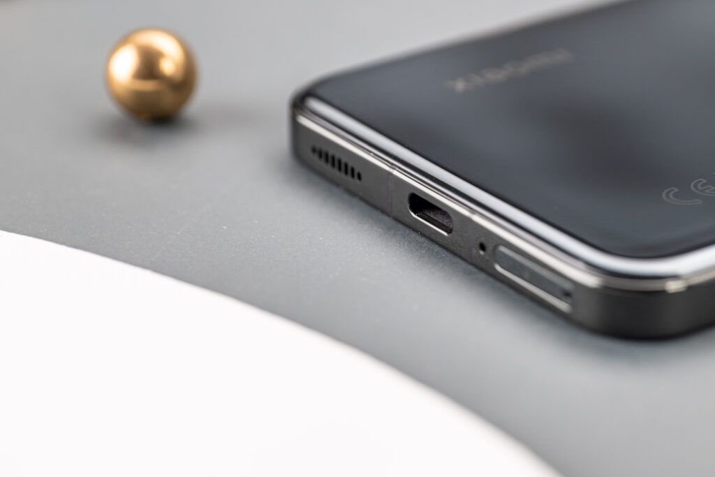 Xiaomi-13-USB-Port Xiaomi 13 USB Port