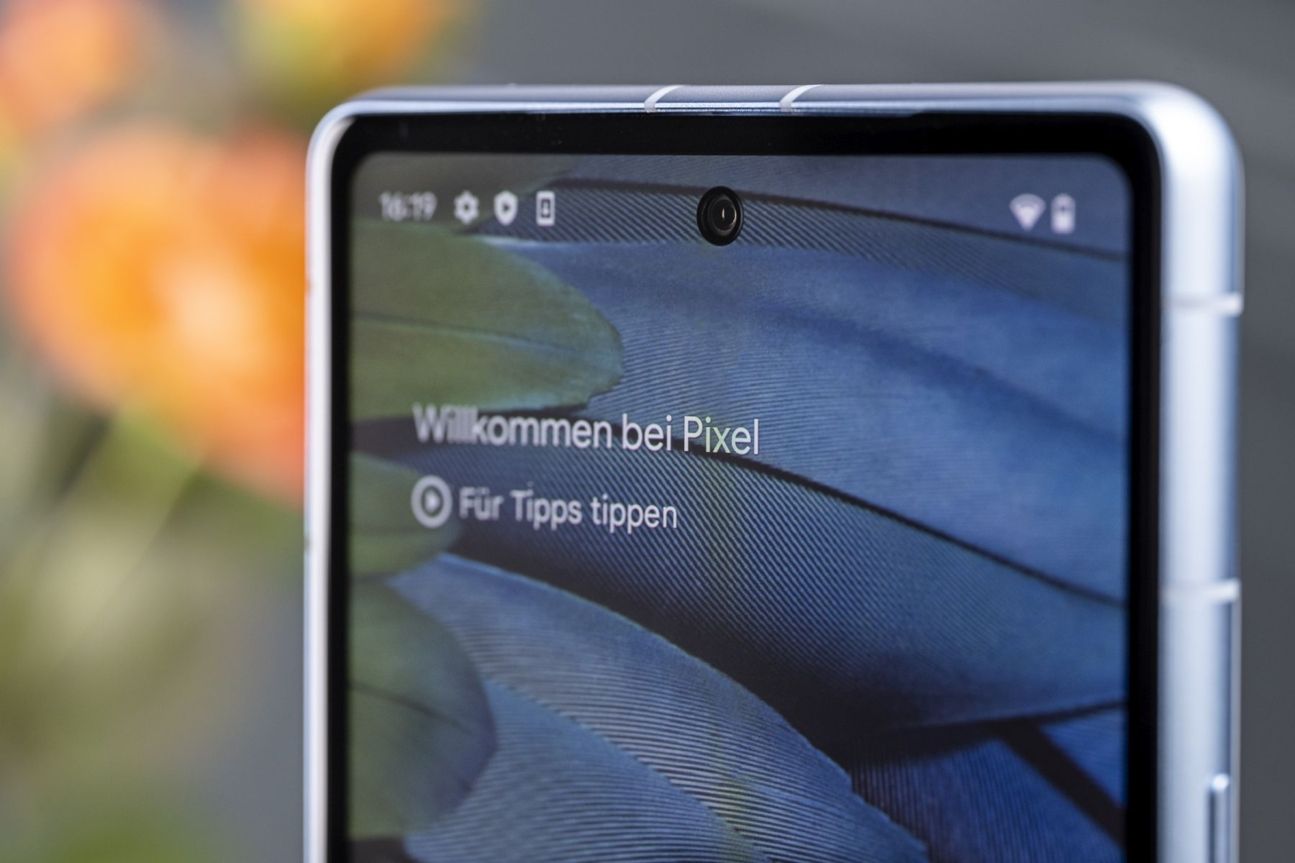 pixel-7a-display-close Pixel 7a Frontkamera