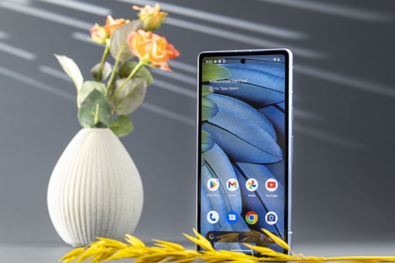 pixel-7a-display2 Pixel 7a Display