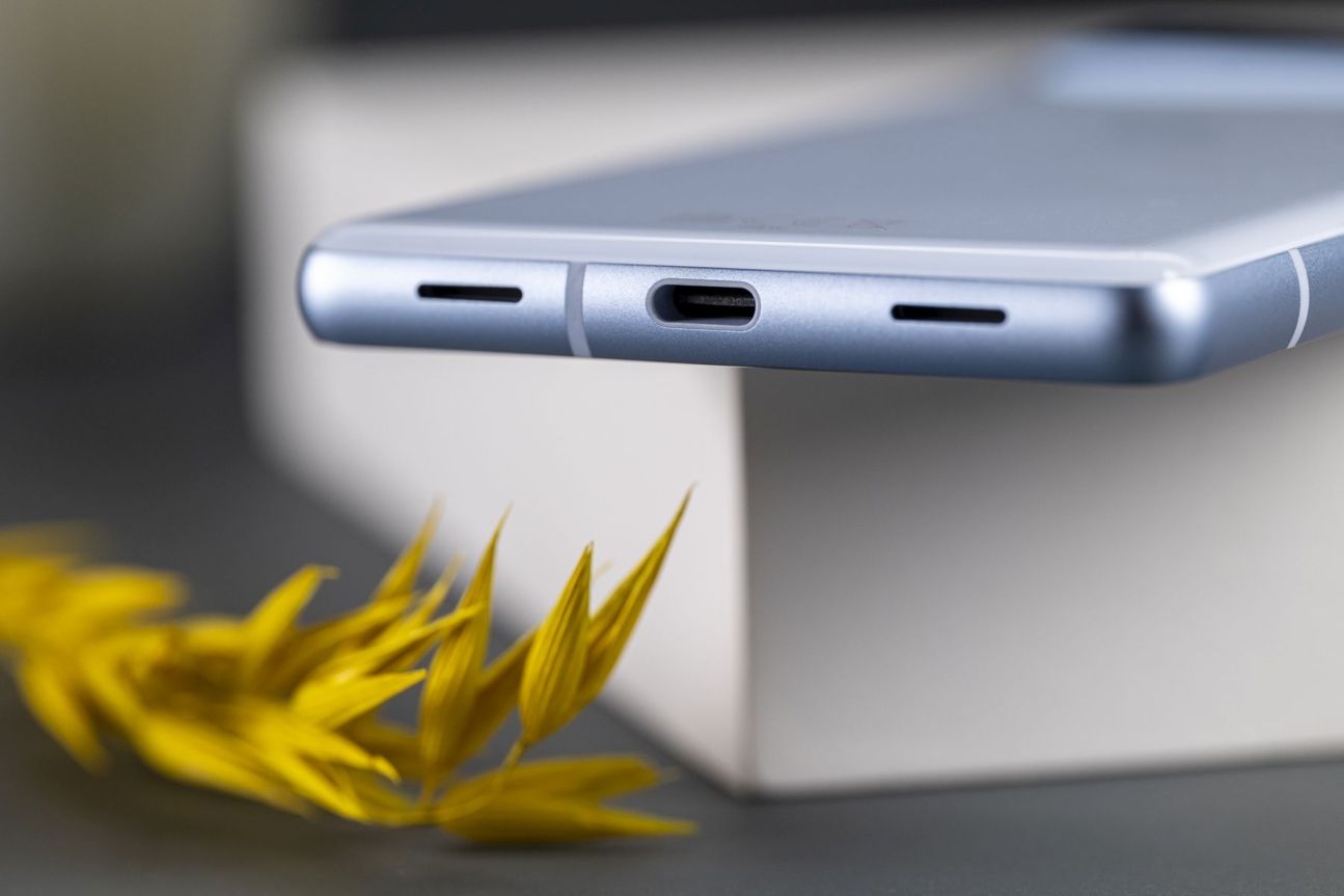 pixel-7a-usb-c-2 Pixel 7a USB-C