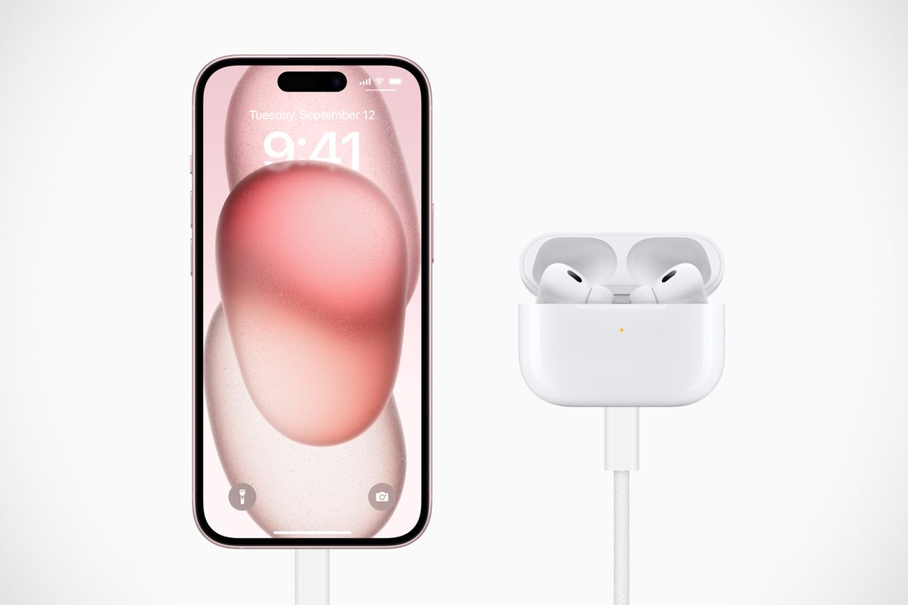 iPhone 15 USB-C: Aufladen der AirPods Pro iPhone 15 USB-C: Aufladen der AirPods Pro