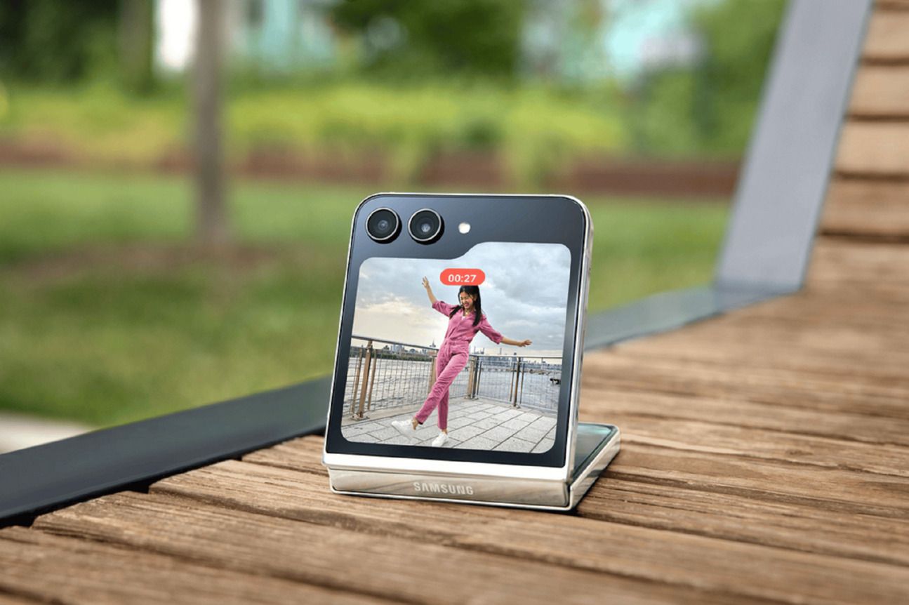 Samsung Galaxy Z Flip 5 Selfies