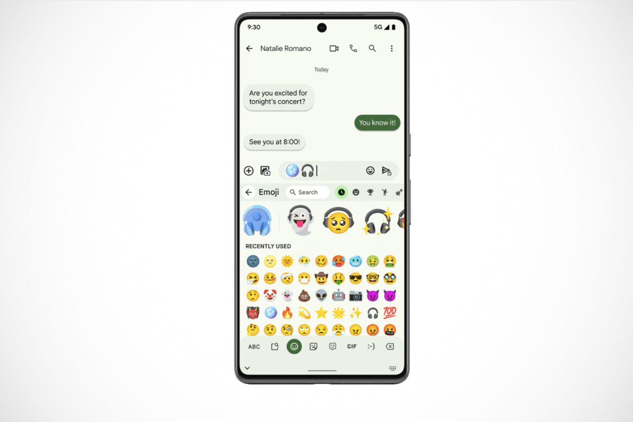 Emoji Kitchen Sticker via Gboard