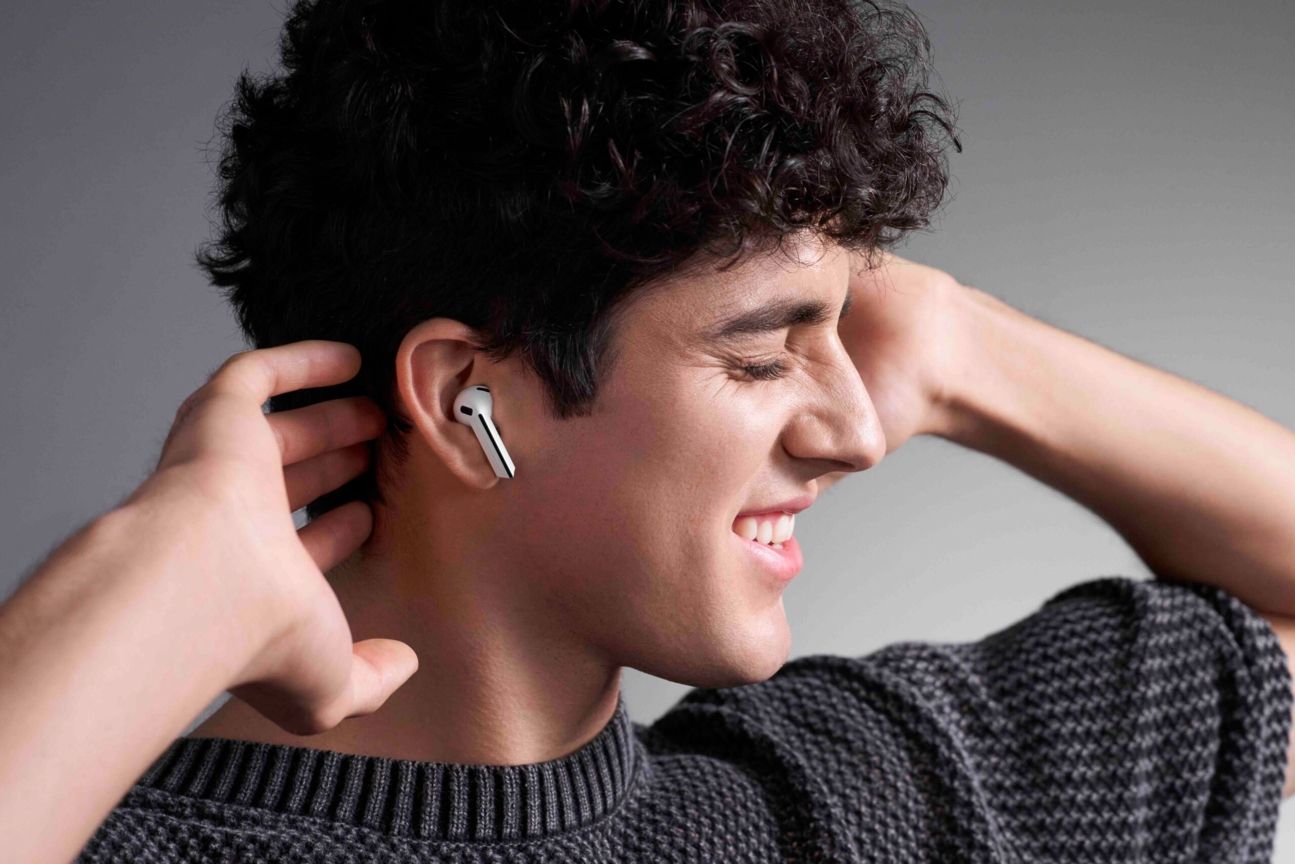 Die Galaxy Buds 3 im Ohr Die Galaxy Buds 3 im Ohr