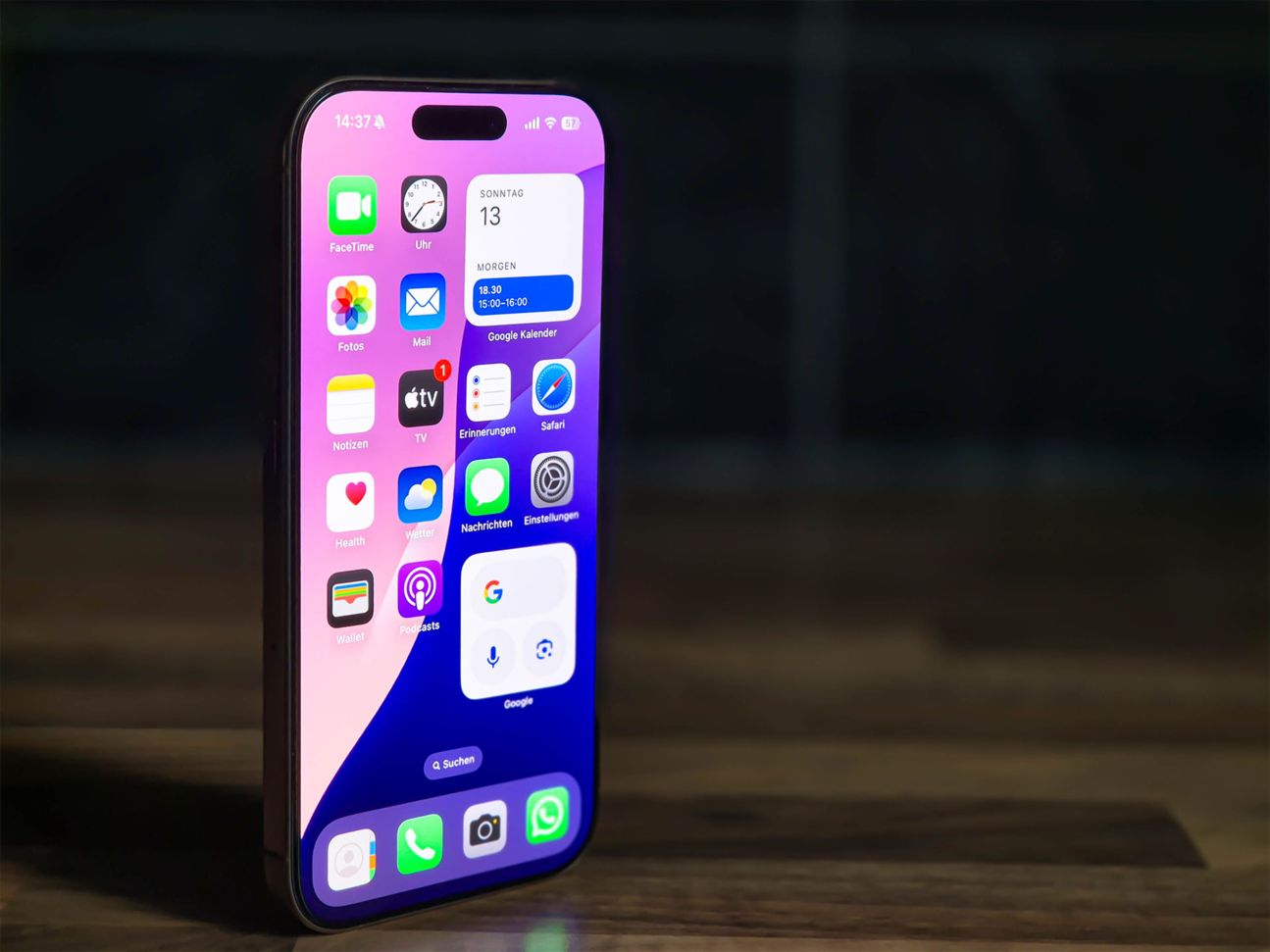 iPhone 16 Pro Kamera Front voll iPhone 16 Pro Kamera Front voll