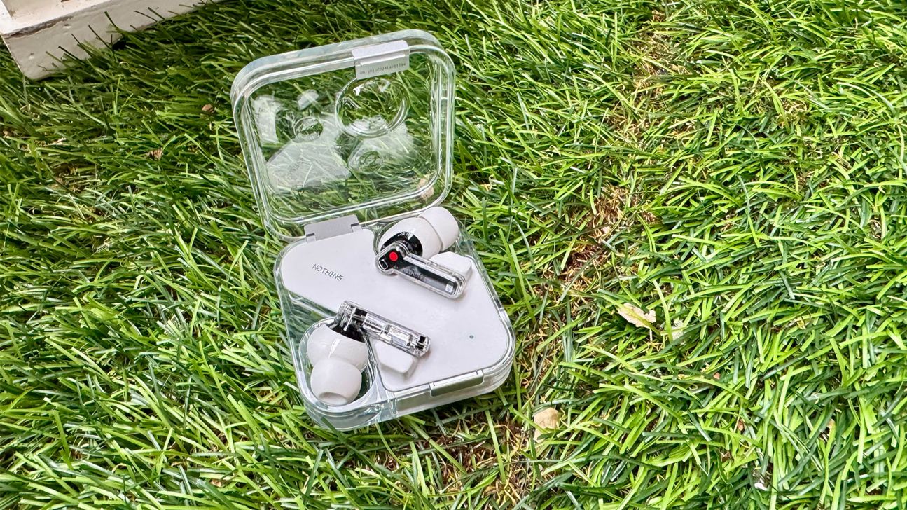 nothing-ear-big-2 Nothing Ear mit Case