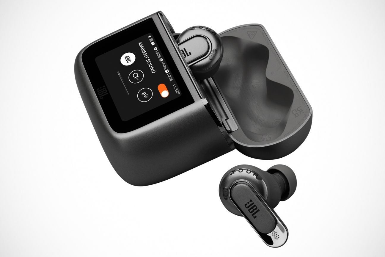 JBL Tour Pro 3: Ladecase mit Display JBL Tour Pro 3: Ladecase mit Display