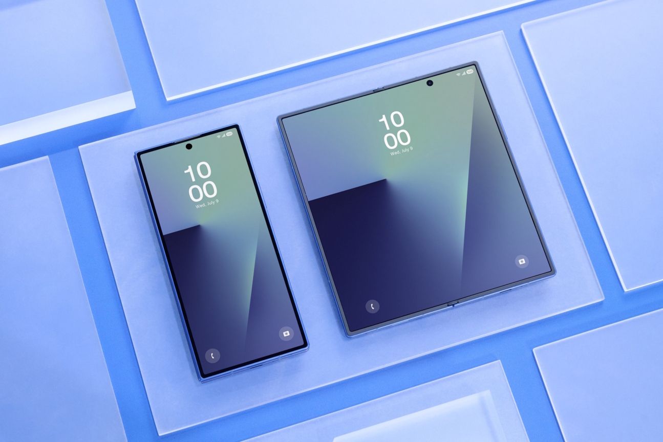 Galaxy Z Fold 7 offen und geschlossen Galaxy Z Fold 7 offen und geschlossen