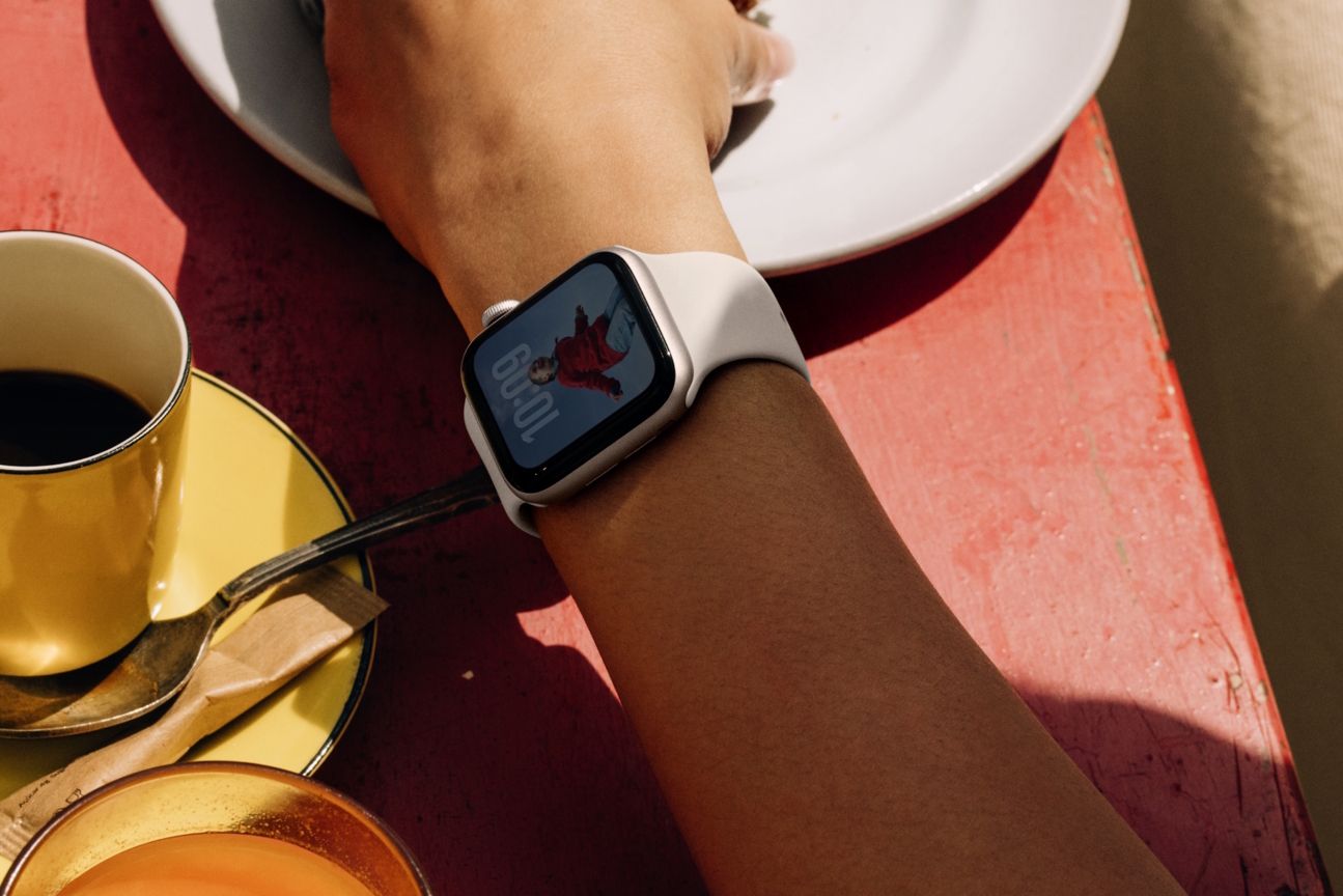 Das Always-On-Display der Apple Watch SE 3 Das Always-On-Display der Apple Watch SE 3