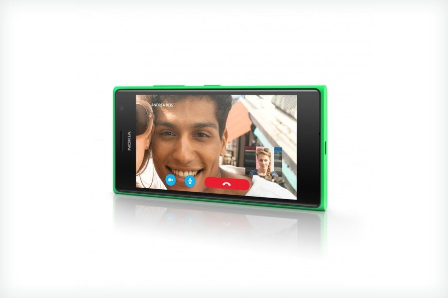 Nokia Lumia 735