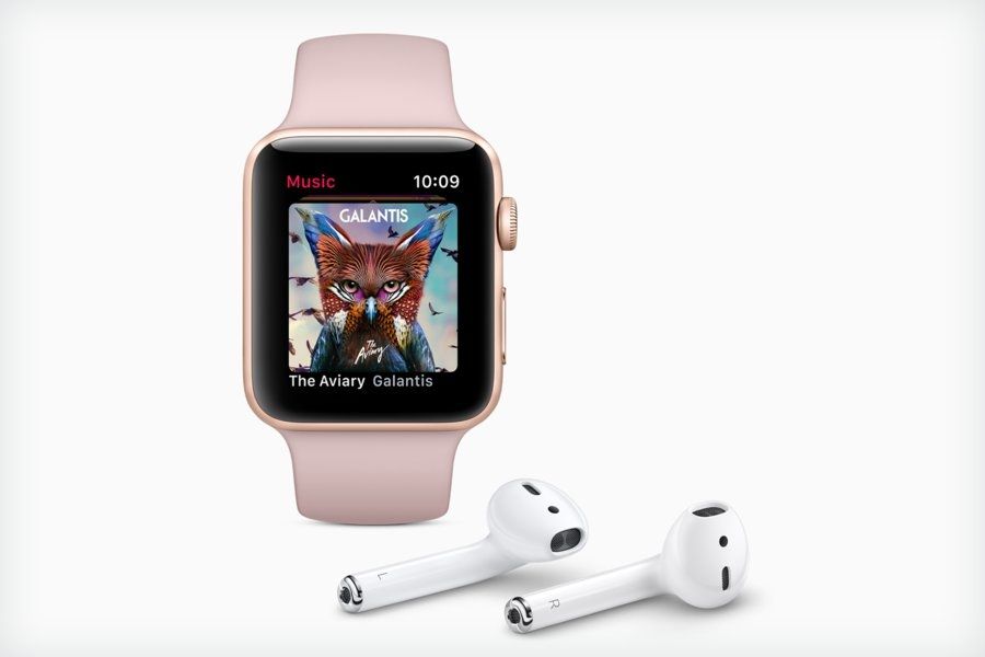 Apple Watch Series 3 mit AirPods